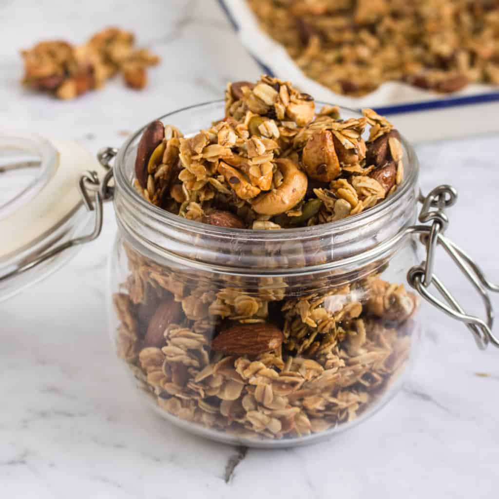 Healthy Granola Clusters - Cooking With Ayeh
