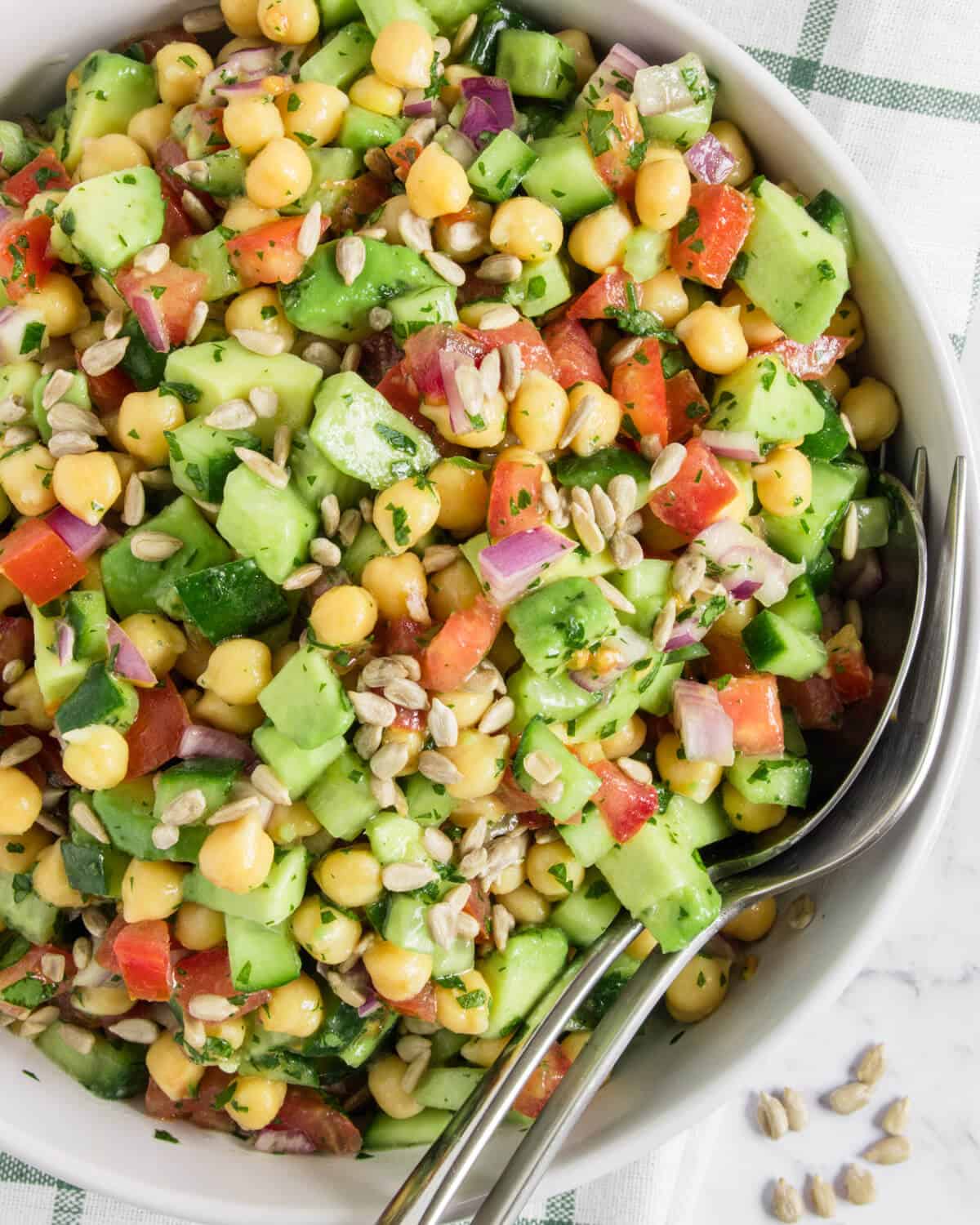 Easy Falafel Salad Bowls - Mommy's Home Cooking