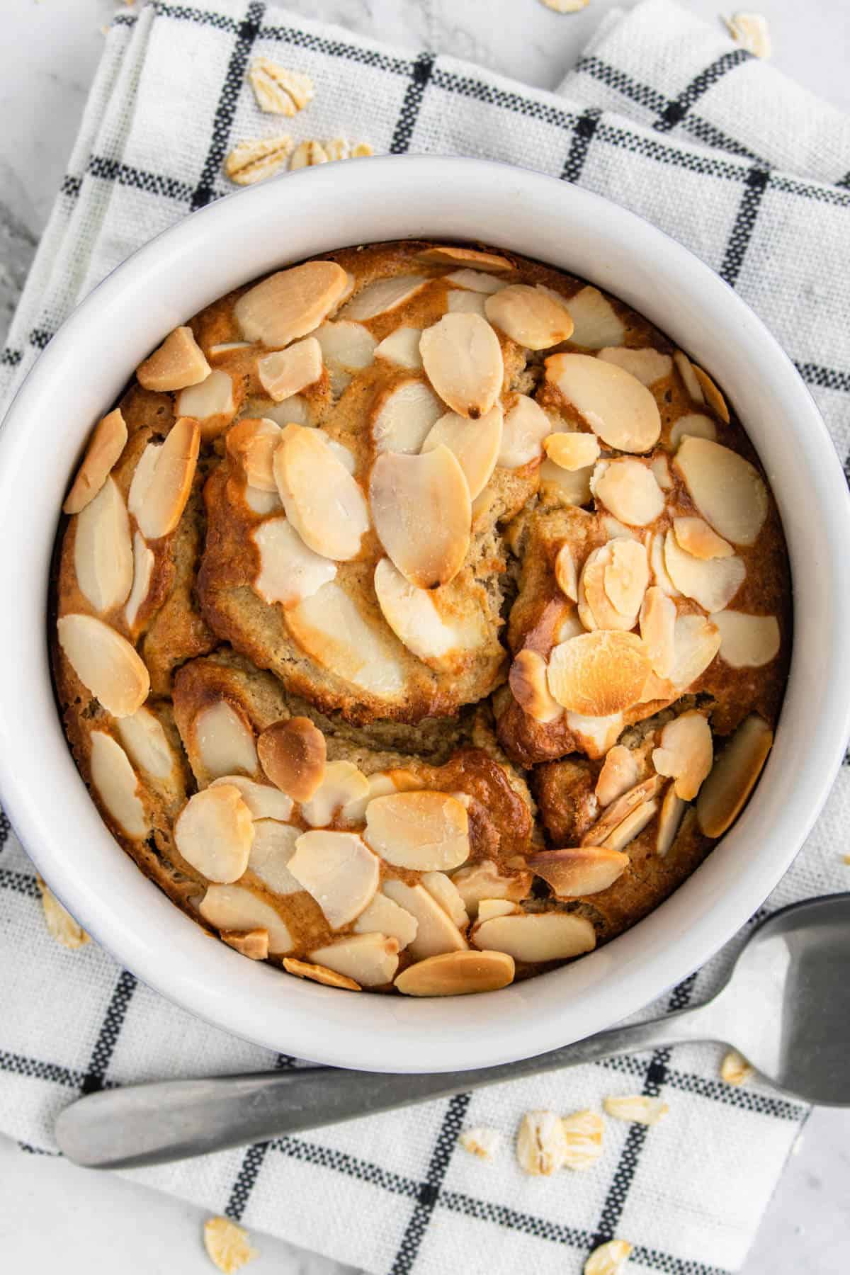 Toasted Oat And Almond Porridge