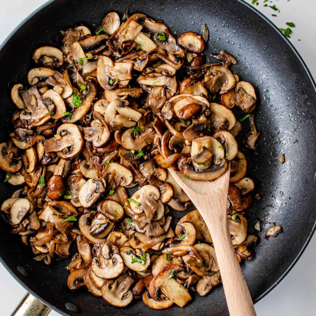 Sauteed Mushrooms and Onions - Cooking With Ayeh