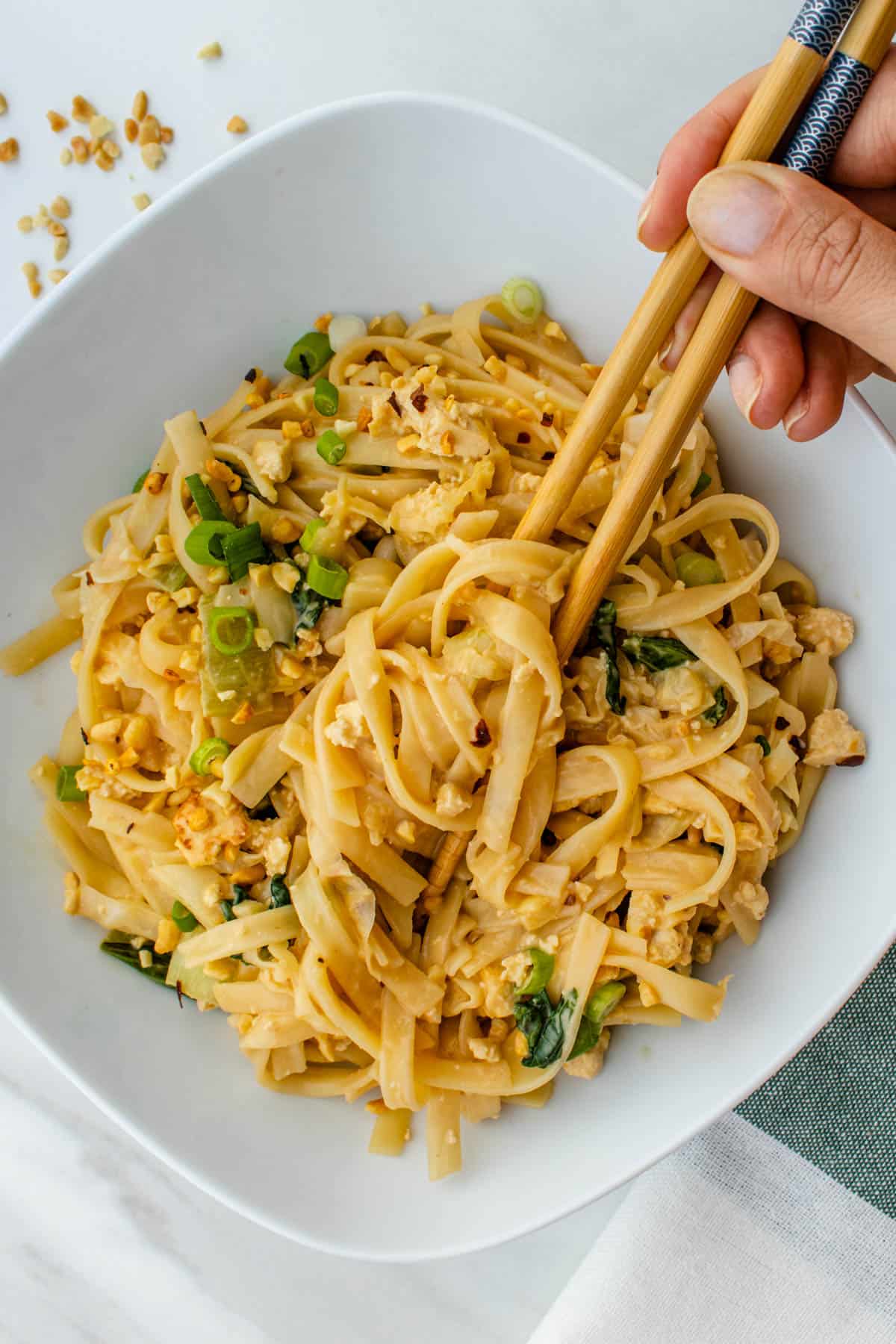 Sesame Peanut Noodles with It's Skinny Pasta 