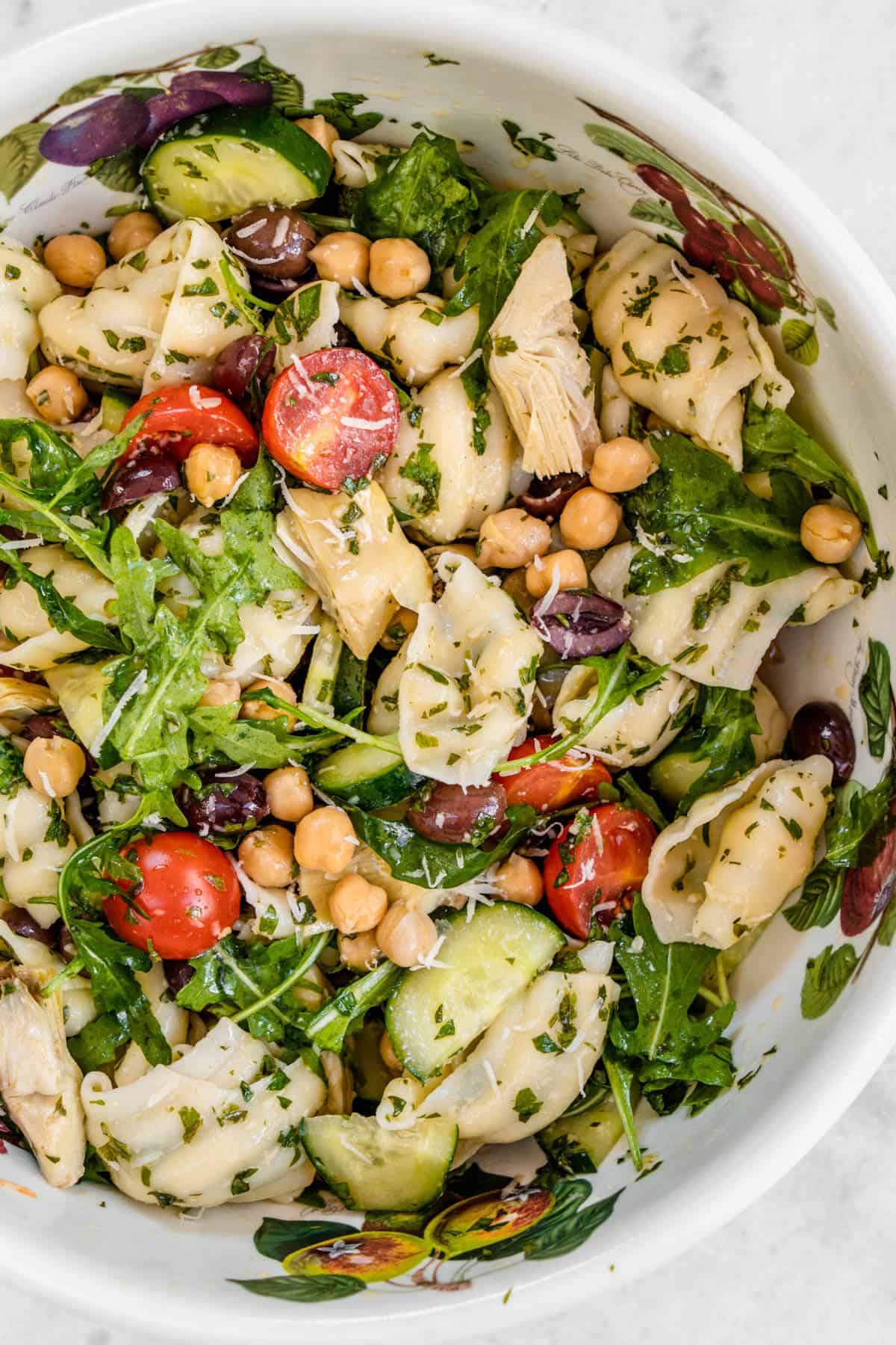 Pasta salad with chickpeas and Italian dressing