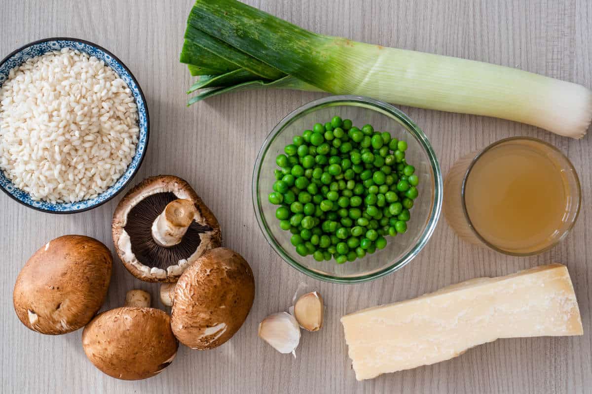 Mushroom risotto with peas ingredients
