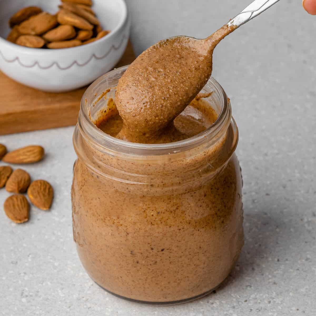 Almond Butter Recipe (Easy Homemade) - Cooking With Ayeh