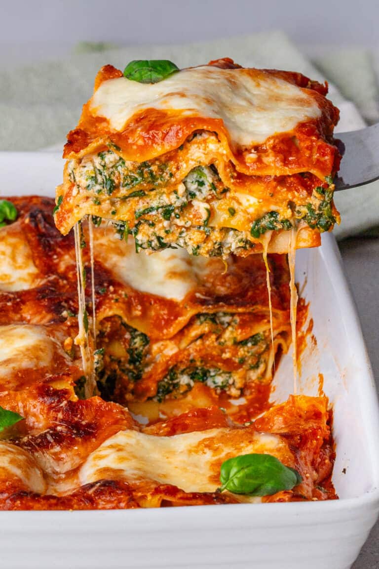 Ultimate Spinach Lasagna (3 Cheeses) - Cooking With Ayeh