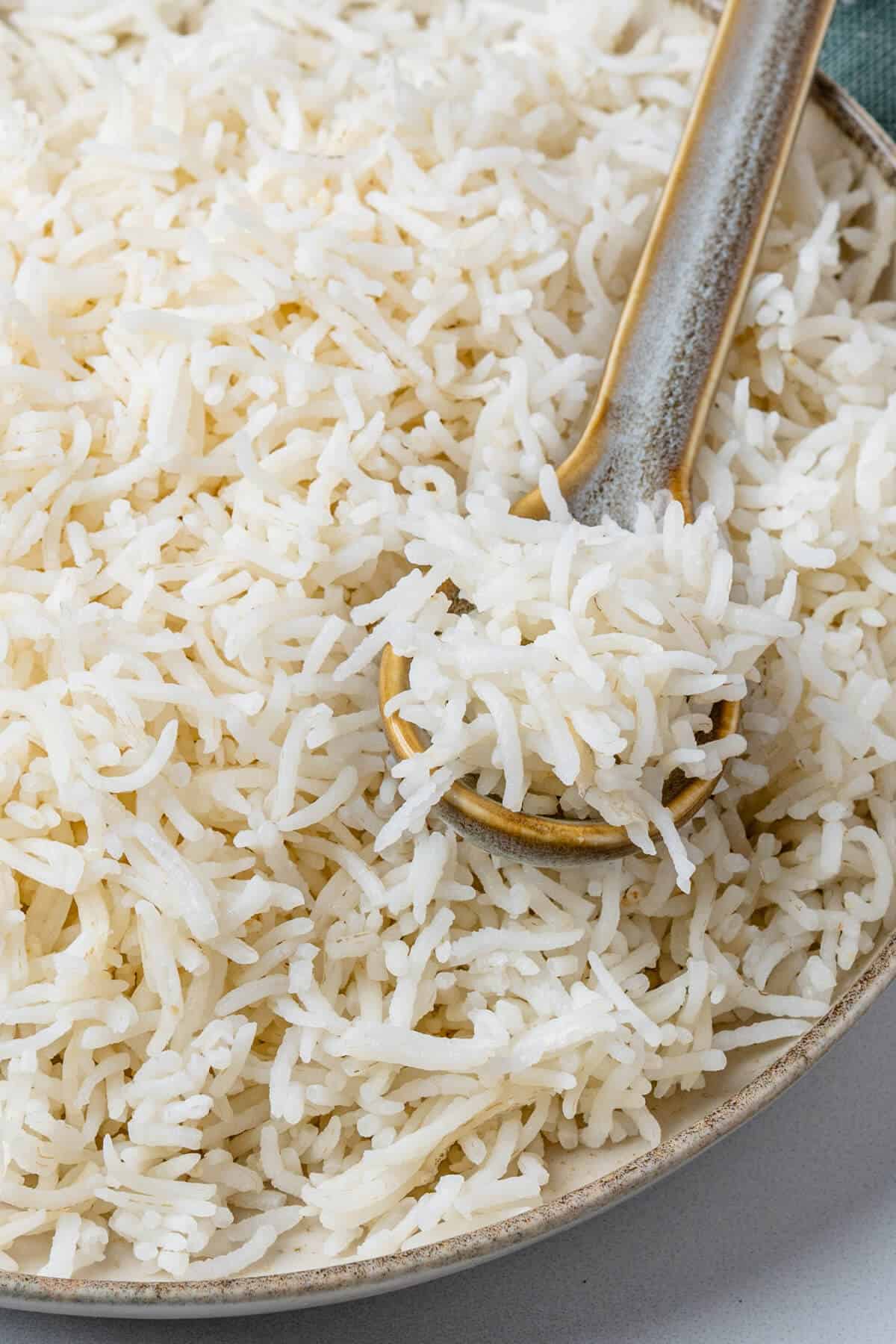 Fluffy rice served on a large plate