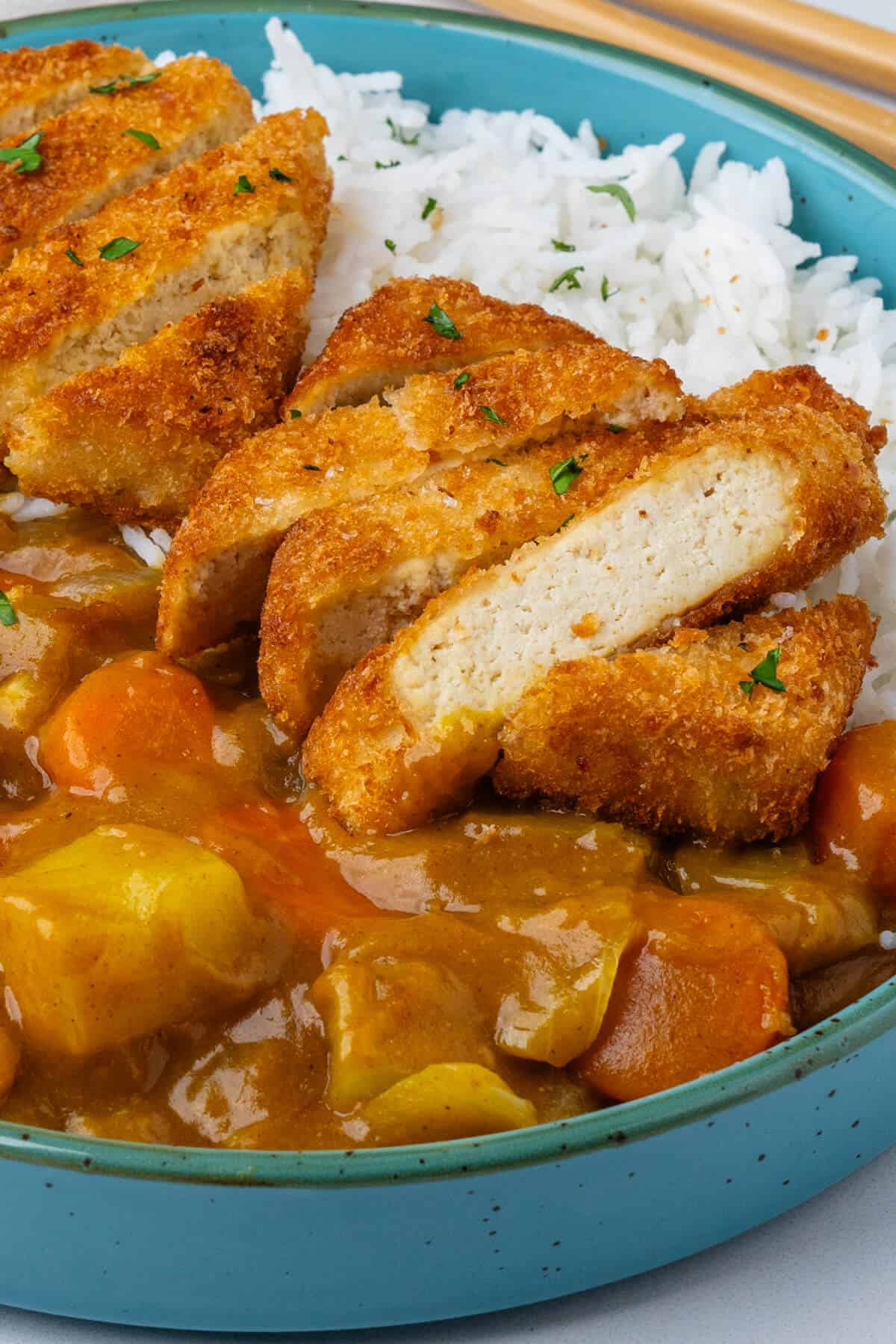 Katsu curry with crispy tofu and rice