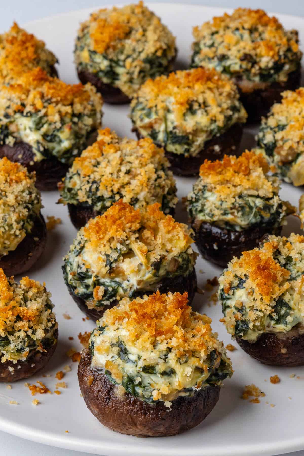 Stuffed mushrooms with crispy breadcrumbs on top