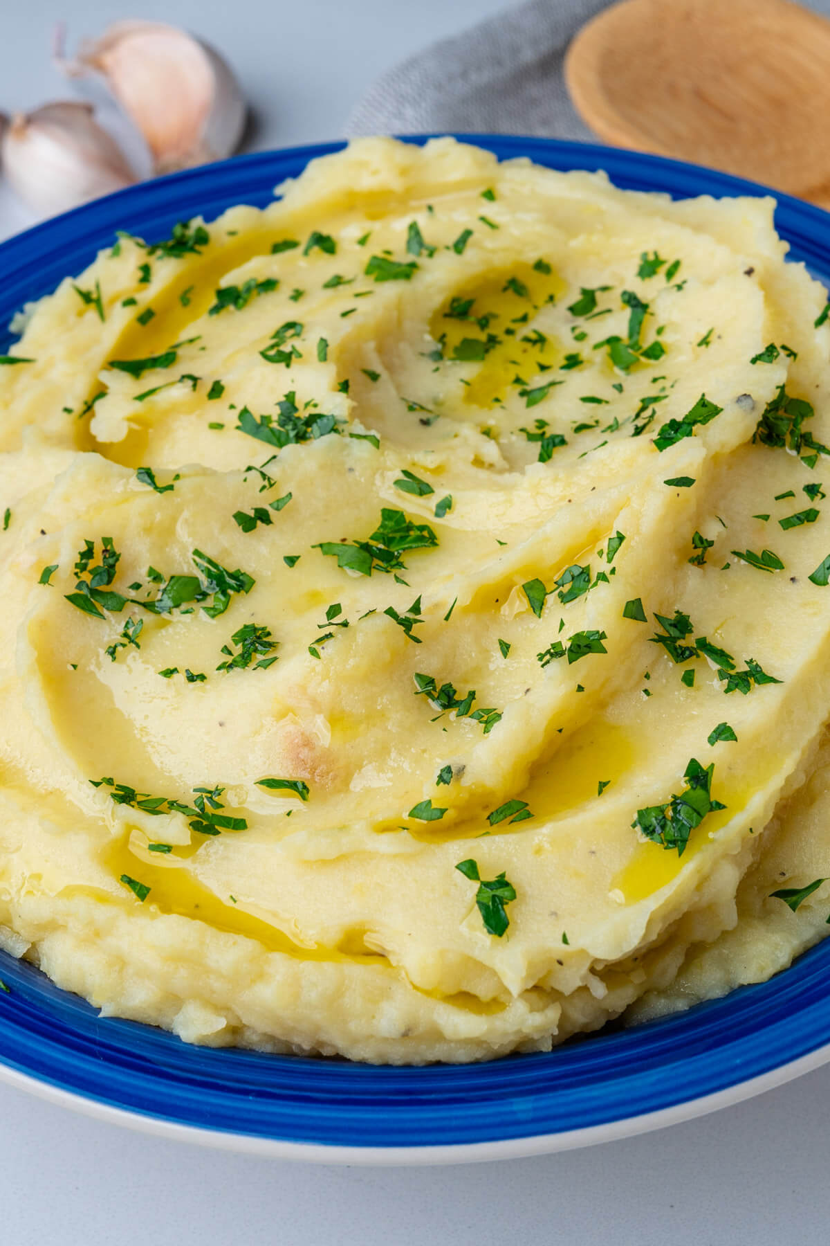 Mashed potatoes with chopped parsley