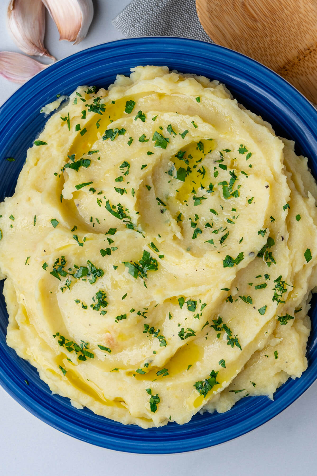 Garlic roasted mashed potatoes with chopped parsley