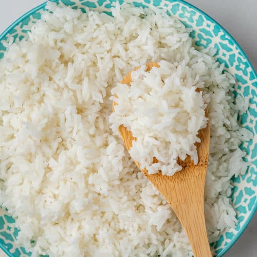 How to cook jasmine rice with a spoon in a bowl