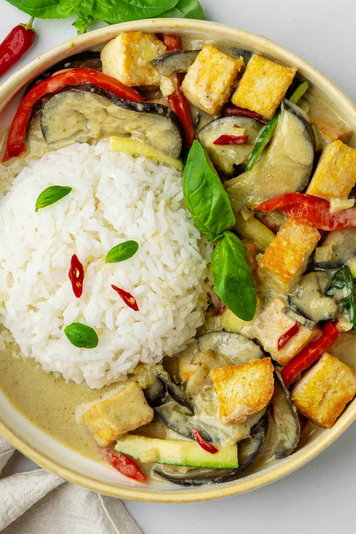 Bowl of curry served with jasmine rice