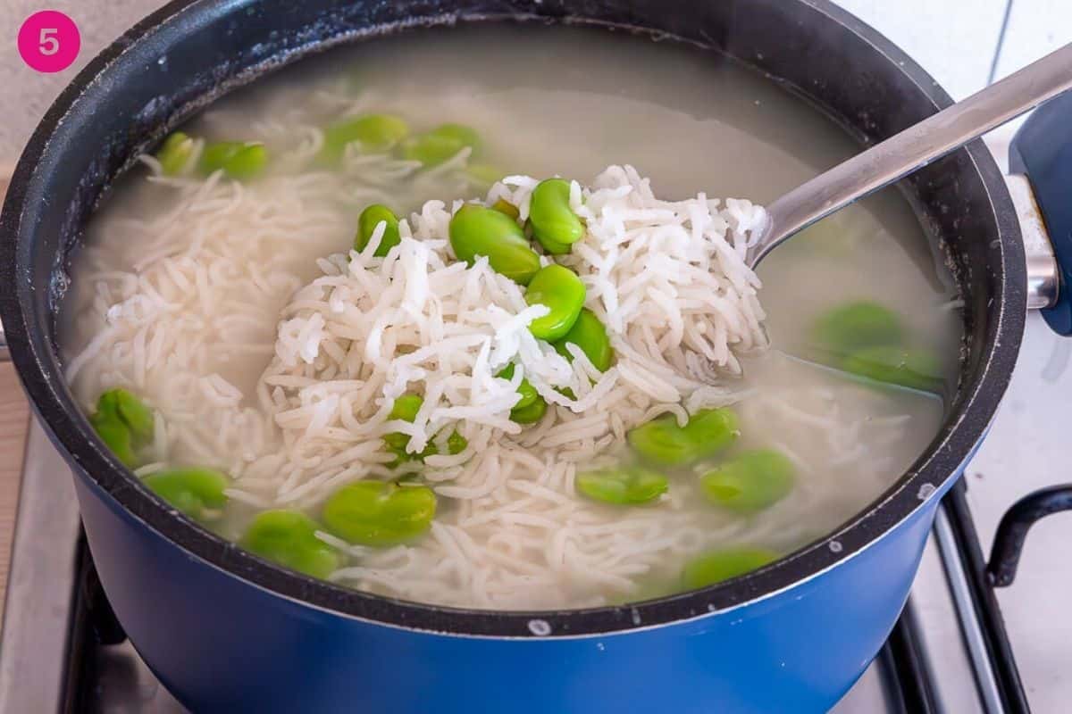 Board beans added to rice