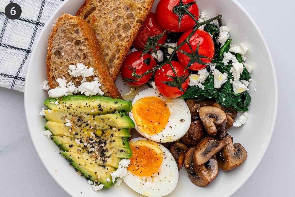Final breakfast bowl to show placement of ingredients