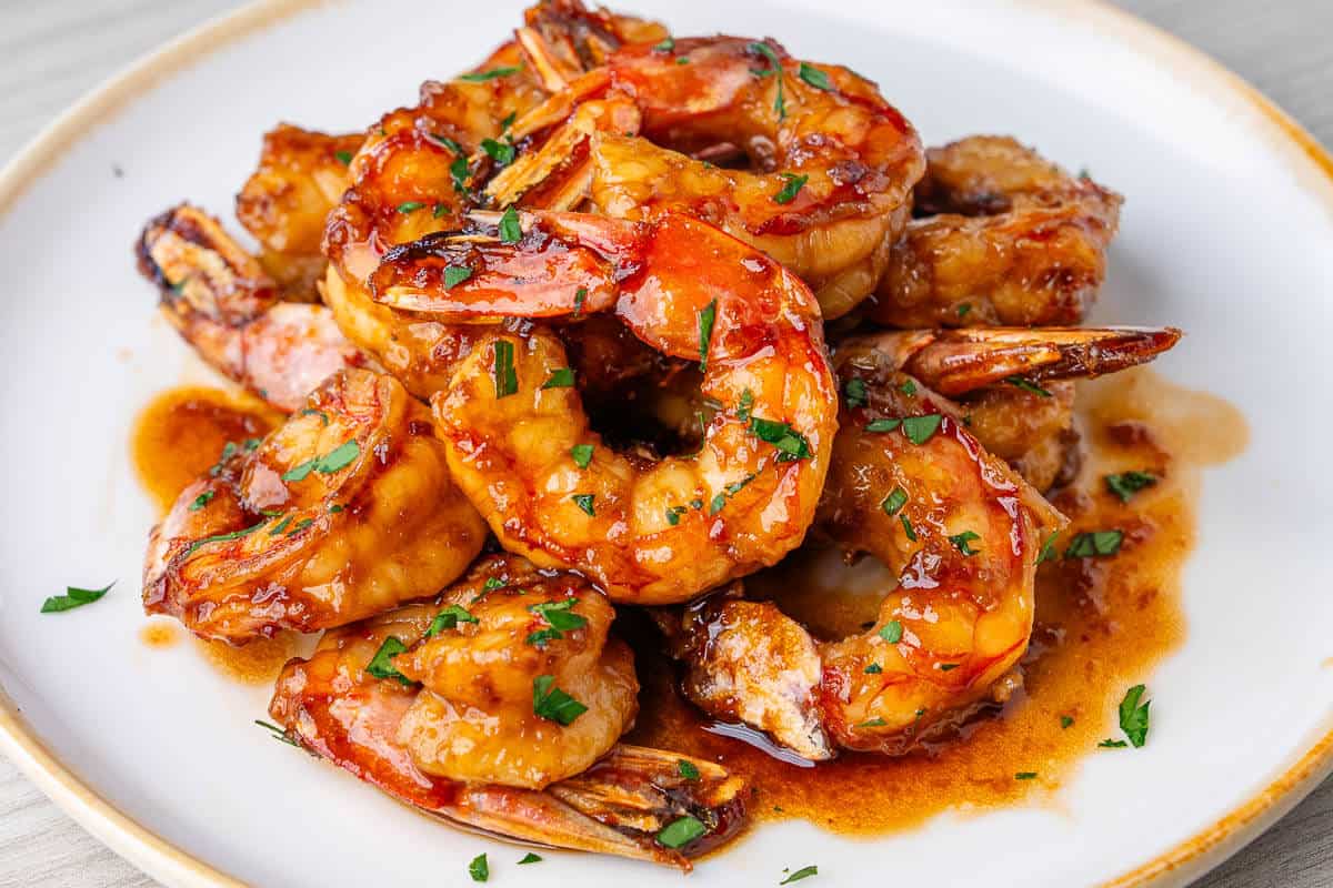 Honey garlic shrimp topped with fresh parsley